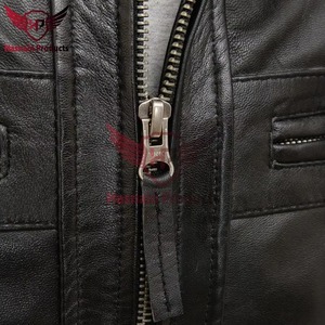 Chaqueta de Cuero Genuino Negra para Hombre, Corte Ajustado, Estilo Motero, Cafe Racer, de Piel Vacuna, con Hombros Acolchados, Vintage, Clásica y Personalizada - Product Image 3