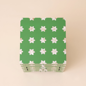 Mesita de noche con diseño floral único en nácar para el hogar, mueble de dormitorio, mesa auxiliar. - Product Image 3