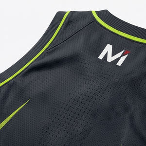 Conjunto de Pantalones Cortos y Camiseta de Baloncesto Modernos, de Secado Rápido y Transpirables, Ropa Deportiva de Entrenamiento MALUZA INDUSTRIES Pro Team - Product Image 2