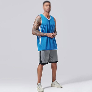 Maillot de basket léger imprimé et respirant pour l'entraînement d'équipe – Logo et couleurs personnalisables – Vêtement de sport à séchage rapide - Product Image 4