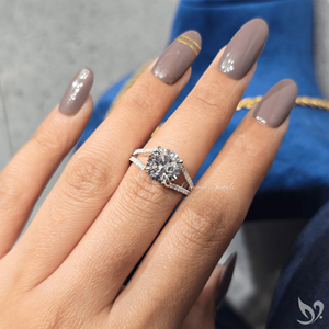 แหวนเพชรเม็ดเดี่ยวทรงกลมเจียระไนแบบบริลเลียนท์ 3 กะรัต ได้รับการรับรองจาก IGI พร้อมวงแหวนเพชรแบบแยกส่วน ทำจากทองคำขาว 10K - Product Image 5