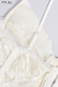 Soutien-gorge élégant et romantique pour femme en dentelle, blanc, demi-bonnet, avec armatures, bretelles réglables, dos à lanières, fermeture dorsale, en tissu tricoté respirant - Product Image 5