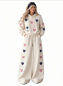 Ensemble de survêtement pour femme OneTen, imprimé cœur crème, à capuche, manches longues, pantalon large, coupe ample - Product Image 6