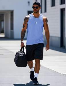 Camiseta sin mangas urbana para hombre, tejido ligero y transpirable, tacto suave, movimiento fluido, corte limpio, textura fresca, elasticidad cómoda, uso diario, estilo moderno, resistente. - Product Image 4