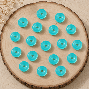 Pendentif Donut Lisse en Calcédoine Aqua Facettée 15mm pour la Fabrication de Bijoux, Guérison par les Cristaux, Énergie Reiki, Breloque de Collier - Product Image 3