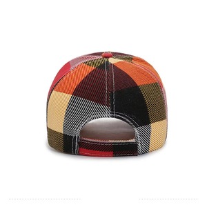Gorra de Béisbol Personalizada de Cuero PU, Gorra Deportiva Clásica de 6 Paneles Ajustable de Algodón, Gorra de Béisbol de Alto Rendimiento con Protección UV - Product Image 4