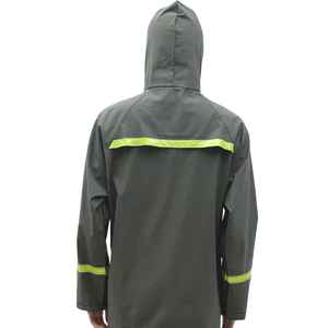 Traje Impermeable para Hombre, Chaqueta con Capucha y Pantalones, con Franjas Reflectantes, para Senderismo, Camping y Actividades al Aire Libre, Estilo Industrial - Product Image 2