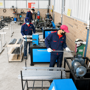 Compre productos de puertas de hierro de primera calidad y opciones de puertas de seguridad de acero resistente diseñadas para mantener a su querida familia completamente protegida. - Product Image 6