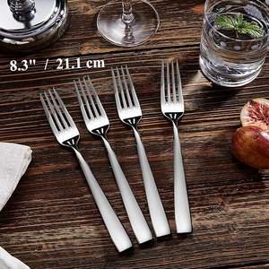 Juego de Cubiertos de Acero Inoxidable, Juego de Cubiertos Resistentes al Óxido de Primera Calidad con Tenedores, Cucharas y Cuchillos para el Uso Diario - Product Image 2