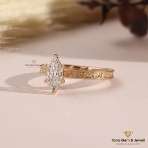 Bague solitaire vintage de style marquise néerlandaise en or massif 14 carats avec diamant de laboratoire CVD de couleur E, clarté VS1, 1,00 carat, certifié IGI - Product Image 2