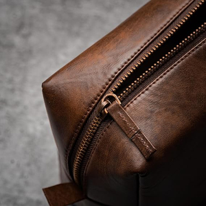 กระเป๋าใส่เครื่องสำอางหนัง ขนาดกลาง สไตล์วินเทจ ปิดด้วยซิป ทนทาน - Product Image 4