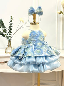 Vestido de Princesa Bao Tran COOL BLUE ROSE para Niñas, Transpirable, Ecológico, Diseño en Capas de Tafetán y Malla de Lino, Flores 3D y Perlas - Product Image 3