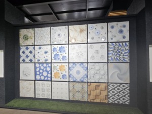 Carrelage de sol en porcelaine brillante blanc Carrara 600x600 mm, épaisseur 8 mm, antidérapant, avec accents marbre Porcelanato, garantie 5 ans pour les espaces de vie - Product Image 4
