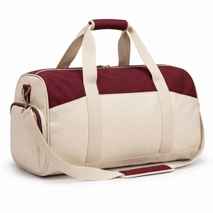 Sac de voyage compact avec construction robuste, poignées de transport faciles à utiliser et sac de sport adapté aux courts séjours et au fitness - Product Image 4