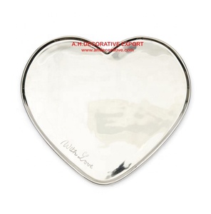 Bol et plateau de service alimentaire en aluminium de haute qualité, décoration en forme de cœur argent brillant poli - Product Image 1