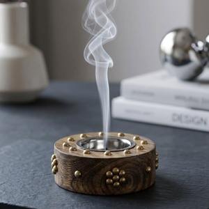 Quemador de incienso de sándalo hecho a mano con cuenco interior de metal, difusor aromático decorativo para el hogar, uso en todas las estaciones, decoración para Ramadán y Eid. - Product Image 2