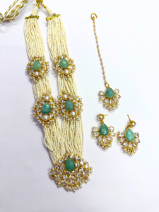Ensemble de colliers longs et pendantes en laiton plaqué or 18 carats avec cristaux de pierres précieuses d'amazonite naturelle et perles d'imitation, idéal pour les mariages - Product Image 1