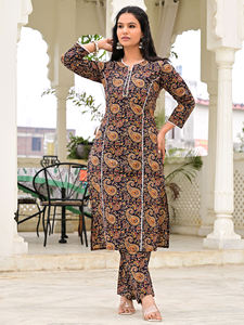 Salwar Kameez en coton noir à motifs paisley pour femmes indiennes, tenue ethnique traditionnelle pour les fêtes - Product Image 3