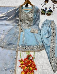 Traje pakistaní personalizable especial para Eid y Ramadán para mujer, estilo Dhoti, Salwar Kameez listo para usar para ocasiones especiales, con detalles de espejo. - Product Image 1