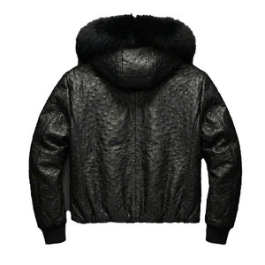 Veste en cuir de vachette véritable gaufré effet autruche, finition élégante, qualité supérieure, avec capuche doublée de fourrure amovible et fermeture robuste - Product Image 1