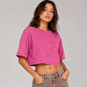 Camiseta Corta Premium Rosa Lavado Vintage Oversize con Cuello Redondo y Logo Personalizado para Mujer, OEM 100% Algodón, Estilo Urbano con Hombros Caídos - Product Image 4