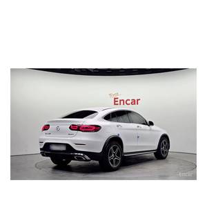 Mercedes-Benz GLC-Class GLC300 4MATIC Coupé Modèle décembre 2023 avec 67 214 km, boîte automatique, conduite à gauche, caméra de recul - Product Image 2