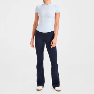 Camiseta de Punto de Manga Corta para Mujer, Color Sólido, Ajustada, Transpirable, que Absorbe la Humedad, Ropa Casual de Primavera/Verano, Venta al Por Mayor - Product Image 3