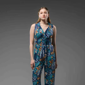 Combinaison en coton imprimé pour femmes, sans manches, col en V, taille élastique, coupe ample, tenue de plage décontractée - Product Image 1