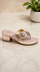 Sandales plates sexy à bout fermé avec strass roses, claquettes métalliques à enfiler, légères, souples, antidérapantes, pour la plage et les vacances - Product Image 3