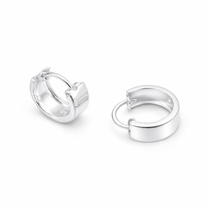 Boucles d'oreilles simples sans pierre par DW pour femmes, bijoux élégants minimalistes en argent, boucles d'oreilles élégantes et simples pour un usage quotidien - Product Image 5