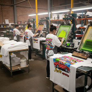 Productos en Oferta, Camisetas de Color Sólido 100% Algodón, MOQ Bajo, 240 GSM, Impresión de Logotipo Personalizado, Camisetas Transpirables de Corte Holgado - Product Image 6