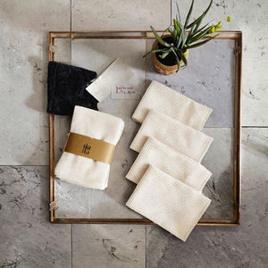 Serviette de cuisine en coton brodée artisanale - Accessoire de décoration de cuisine esthétique moderne pour sécher la vaisselle et embellir les comptoirs - Product Image 3