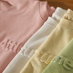 Camiseta Unisex Personalizada OEM/ODM 100% Algodón con Logotipo en Relieve, 180g, Premium, Corte Regular, Estilo Urbano Informal con Apliques - Product Image 1