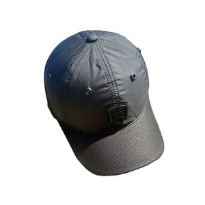 Casquette de baseball 7 panneaux en cuir personnalisé avec logo pour hommes et femmes, élégante, tendance, qualité supérieure, respirante et imperméable, fabriquée au Vietnam - Product Image 3