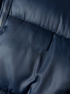 Veste matelassée pour homme de haute qualité avec fermeture éclair, personnalisable, chaude pour l'hiver, 100% polyester, rembourrée de duvet, OEM et ODM disponibles - Product Image 4