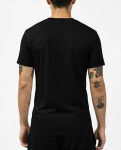 เสื้อยืดคอกลมแขนสั้นสีดำสำหรับผู้ชายทรงปกติพิมพ์ลายตัวอักษรสไตล์สตรีท - Product Image 3