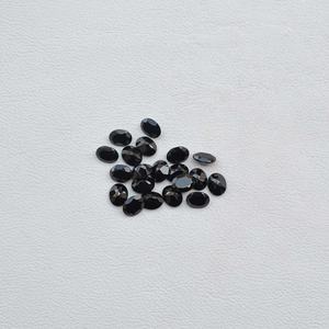 Commande en gros de pierres précieuses semi-précieuses ovales facettées en spinelle noir naturel de 4x6 mm, pierres brutes pour bijoux artisanaux, provenant du meilleur fournisseur - Product Image 1