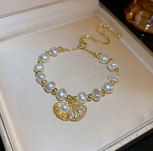 Pulsera Ajustable con Cuentas de Perlas, Cadena de Aleación Chapada en Oro, Colgante de Concha, Joyería de Regalo - Product Image 3