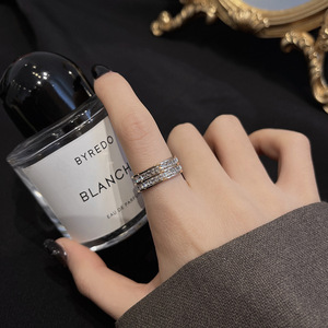 Bague Éternité Tendance en Acier Inoxydable Plaqué Or 18K avec Double Rangée de Zircons Cubiques – Cadeau d'Anniversaire de Mariage - Product Image 5