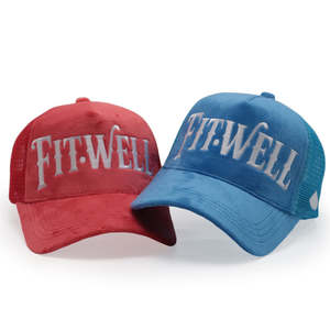 Gorra Trucker Personalizada de 6 Paneles en Terciopelo Afelpado de Alta Calidad, Fabricante de Gorras Bordadas de 5 Paneles - Product Image 5