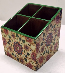 Reposacucharas de MDF Esmaltado Hecho a Mano por ILAHI, Decoración de Cocina de Uttar Pradesh, Solo Lavar a Mano - Product Image 2