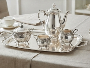 Ensemble sucrier et crémier vintage en métal gaufré, rond, brillant, fait main, pour la décoration de table - Product Image 4