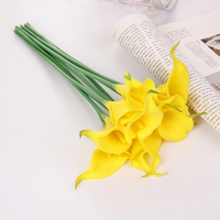 Fleurs artificielles faites à la main Mini Calla Lily Décorations en PU pour la maison et le mariage Fournitures de fête des mères