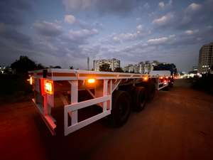 Remolque de Plataforma Plana Premium para Logística con EBS Avanzado, Remolque de Plataforma Plana de Grado de Exportación con Elevador de Eje para un Transporte Seguro - Product Image 6