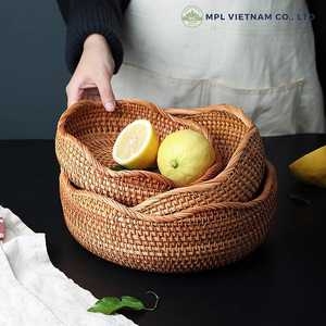 Cesta de frutas de ratán natural segura para alimentos y disponible en diferentes tamaños Cestas de almacenamiento al por mayor hechas en Vietnam - Product Image 3