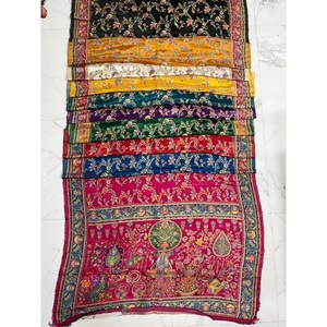 Sari de viscosa suave y pura con el mejor color y diseño estampado para celebraciones festivas, bodas y ocasiones especiales - Product Image 3