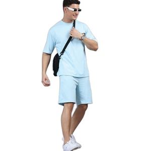 Conjunto de camiseta y pantalones cortos de LICRA de algodón para hombre, conjunto informal de verano hecho a medida, conjunto de gemelos de talla grande estilo callejero para hombre al por mayor - Product Image 1