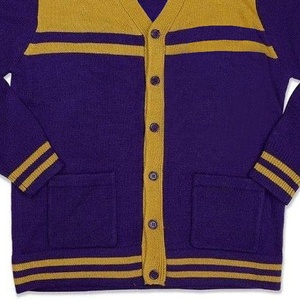 Logos brodés B2B sur des pulls à col en V de haute qualité pour les sororités/fraternités/écoles/collèges/universités, logos sur les cardigans - Product Image 2
