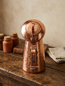 Pichet en cuivre martelé pur avec couvercle, pot à eau en cuivre artisanal, carafe de luxe pour café et thé, récipient en cuivre pour les bienfaits santé - Product Image 2