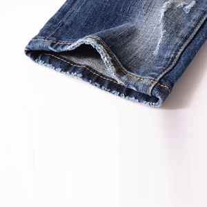 Jeans bleus délavés personnalisés pour hommes, pantalons en denim délavé pour le streetwear, les tenues décontractées, la mode quotidienne et les vêtements OEM - Product Image 3